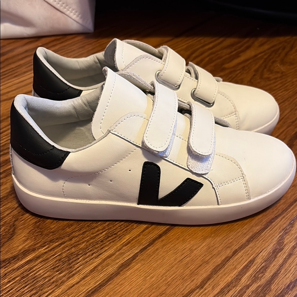 Veja Kids Classic White and Black Velcro Sneakers